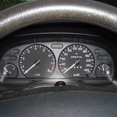 Ford Mondeo 1.8i *SOLGT*