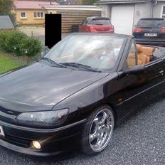 Peugeot 306 Cabriolet. V2 Solgt