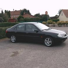 Ford Mondeo Expressiv5 d, 5g, 