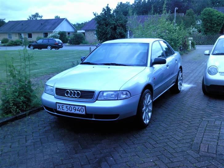 Audi A4 ** SOLGT ** billede 9