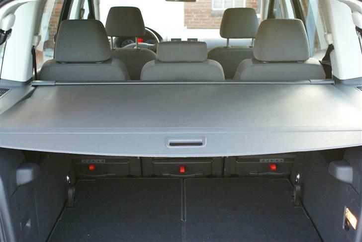 VW Touran  TDI  R 20" - 5 Sæder billede 16