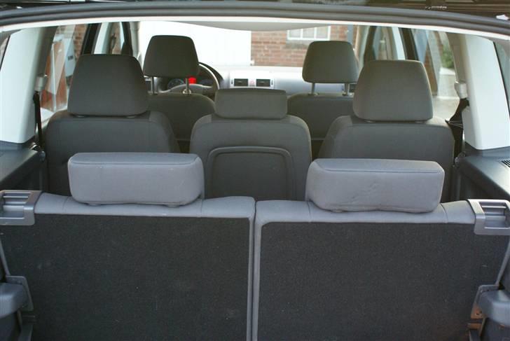 VW Touran  TDI  R 20" - 7 Sæder billede 17