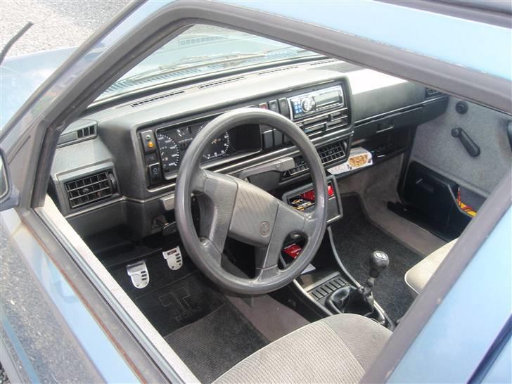 VW Golf 2 TD *SOLGT* billede 3