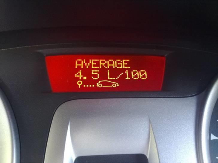 Renault Clio III *SOLGT* - Tegner godt for den fremtidige økonomi.. billede 7