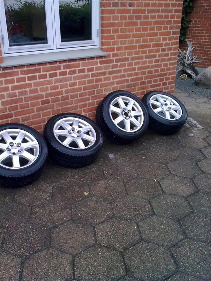 Seat toledo 1.8 sport solgt - min vinterfælg men er tilsalg vis den ratte pris kommer billede 13