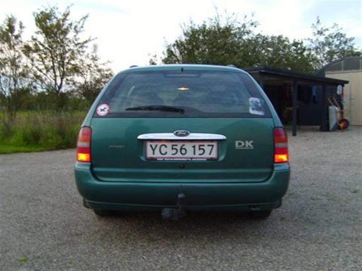 Ford Mondeo 1.8i *SOLGT* billede 2