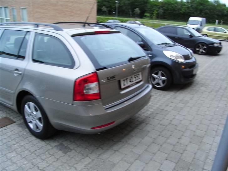 Skoda octavia combi elegance billede 2