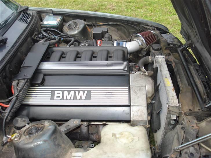 BMW 325 i / E36 Motor SOLGT billede 13