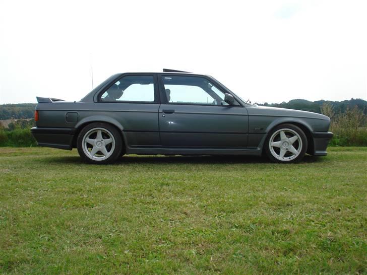 BMW 325 i / E36 Motor SOLGT billede 18