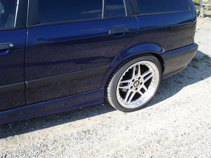 BMW E36 320i touring SOLGT billede 9