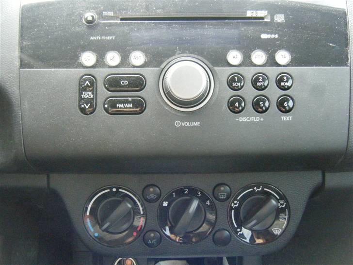 Suzuki swift 1.3ddis * SOLGT * billede 2