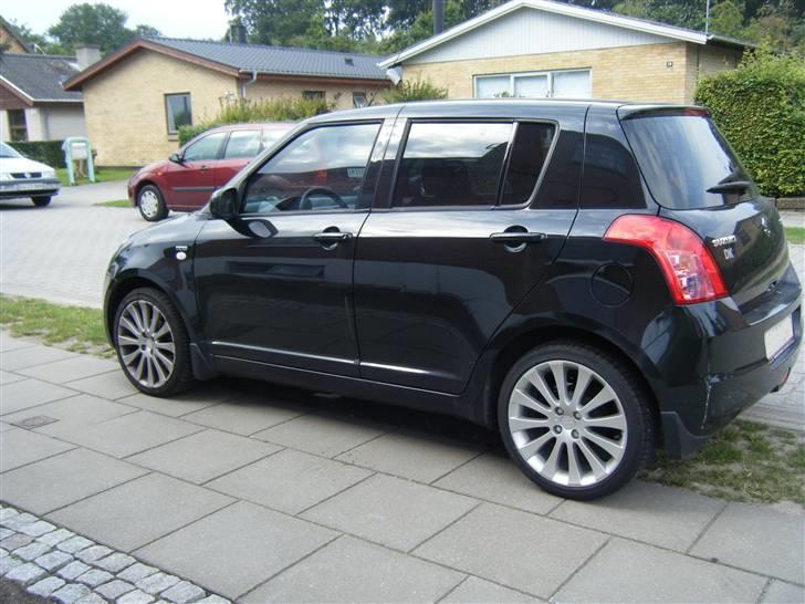 Suzuki swift 1.3ddis * SOLGT * billede 3