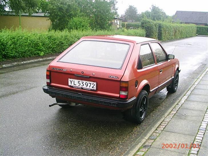 Opel kadett D byttet billede 2