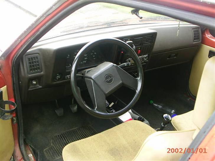 Opel kadett D byttet billede 4