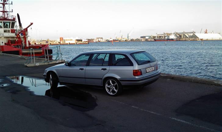 BMW 323i Touring !!SOLGT!! - Lidt nye billeder med Fælge og Klare blink. billede 11