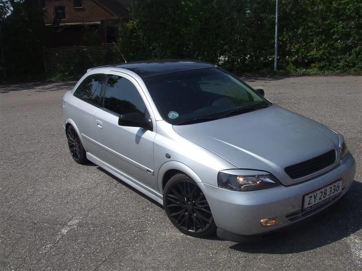 Opel Astra  - Beklager den manglende vask :/ billede 1