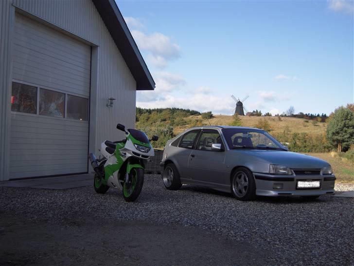 Opel Kadett E GSI 16v - Kadett GSI 16v vs Kawasaki Zx6R billede 11