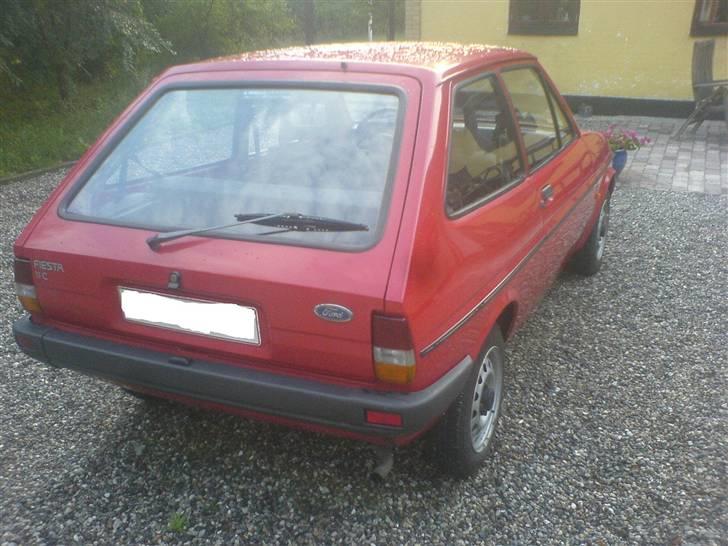 Ford Fiesta 1,1 C - god røv ;) billede 14