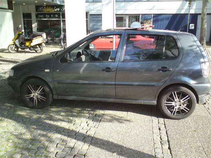 VW polo solgt billede 2