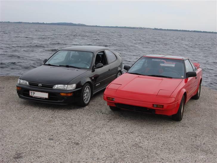 Toyota - Solgt - Corolla 1,6 GSI - Min Corolla og min vens MR2, nymalet :) billede 10