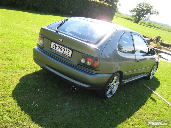 Toyota Corolla E10 byttet billede 9