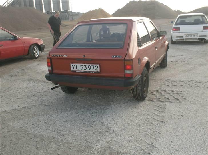 Opel kadett D byttet billede 12