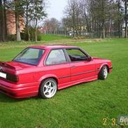 BMW e30 320i *SOLGT*