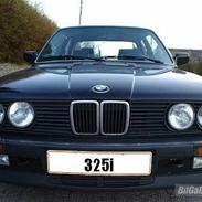 BMW E30 325i