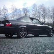 BMW 325i coupé (solgt)