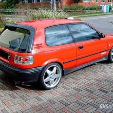 Toyota Corolla 1.6 Gsi - SOLGT