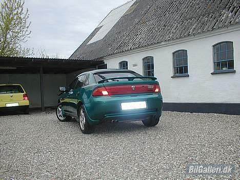 Mazda 323 F GT 2,0 V6 billede 1