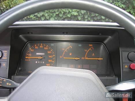 Mazda 323 LX billede 11