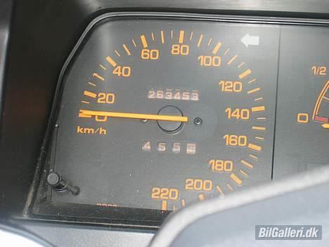 Mazda 323 LX billede 12