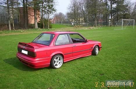 BMW e30 320i *SOLGT* billede 3