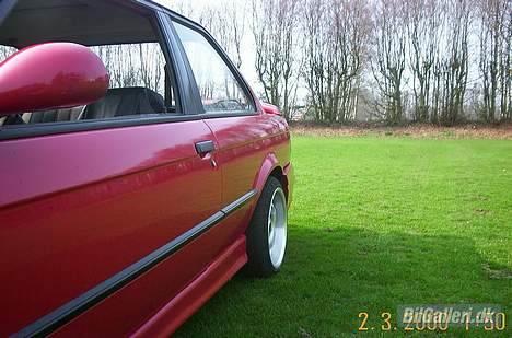 BMW e30 320i *SOLGT* billede 7