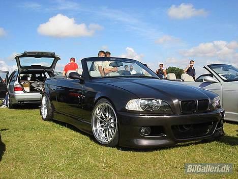 BMW 325i Cabriolet *SOLGT* billede 1