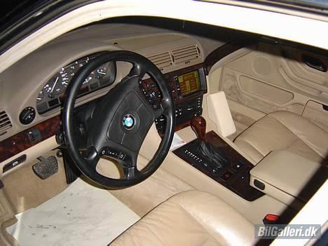 BMW 740i *SOLGT* billede 4