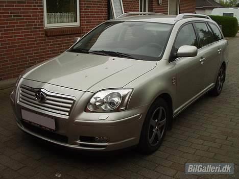 Toyota Avensis 2.0 D-4D billede 11