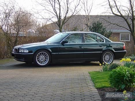 BMW 740i *SOLGT* billede 5