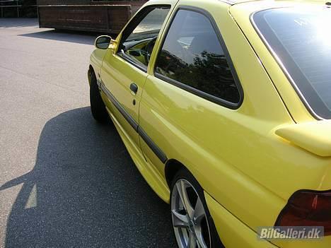 Ford Escort Gule Lyn "SOLGT" billede 3