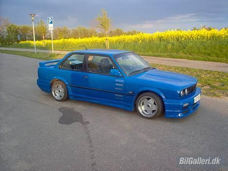 BMW E30 320i 2,7 Solgt billede 11