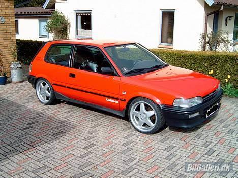 Toyota Corolla 1.6 Gsi - SOLGT - Så kom de endelig på!!! Det pynter sgu en hel del!!! :-) billede 3