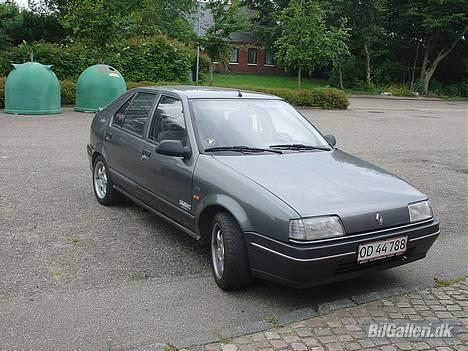 Renault 19 gts "solgt" - andet speedometer.... fra en mrk2 og rødt lys i billede 4