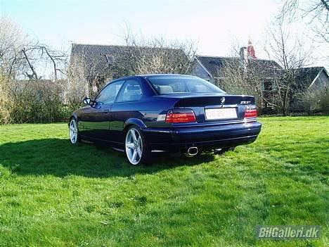 BMW 325i coupé billede 3