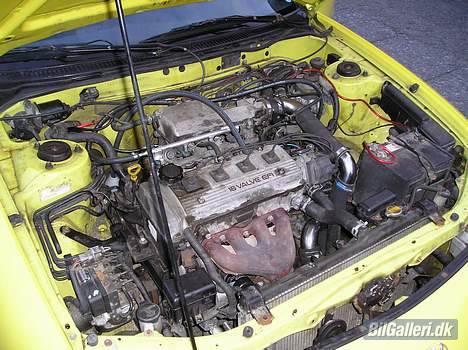 Toyota Celica G6R Turbo - Motorrummet som det ser ud nu...! Det kunne være man skulle gøre et eller andet ved det...? billede 11