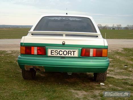 Ford Escort - mangler hvide baglygter billede 6