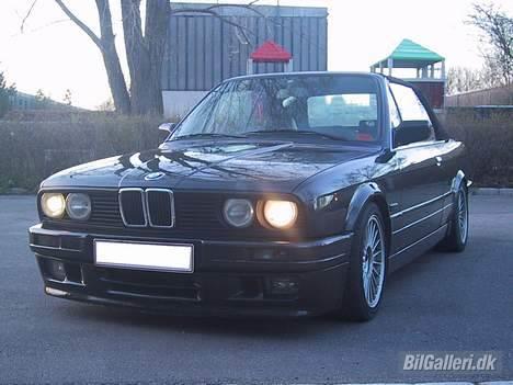 BMW 325i Cabriolet *SOLGT* billede 13