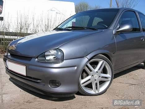 Opel Corsa Turbo *SOLGT* billede 1