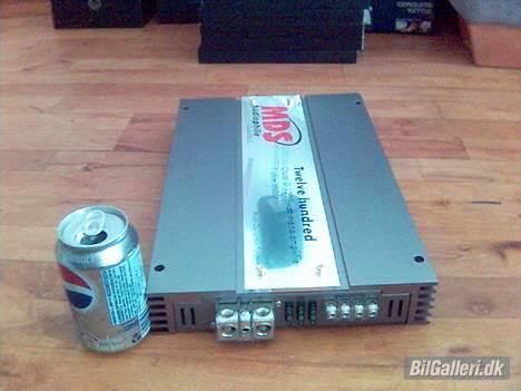 Opel Vectra B solgt den 24 - 4 -  Min ny forstærker!!! billede 13