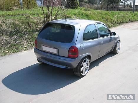 Opel Corsa Turbo *SOLGT* billede 6